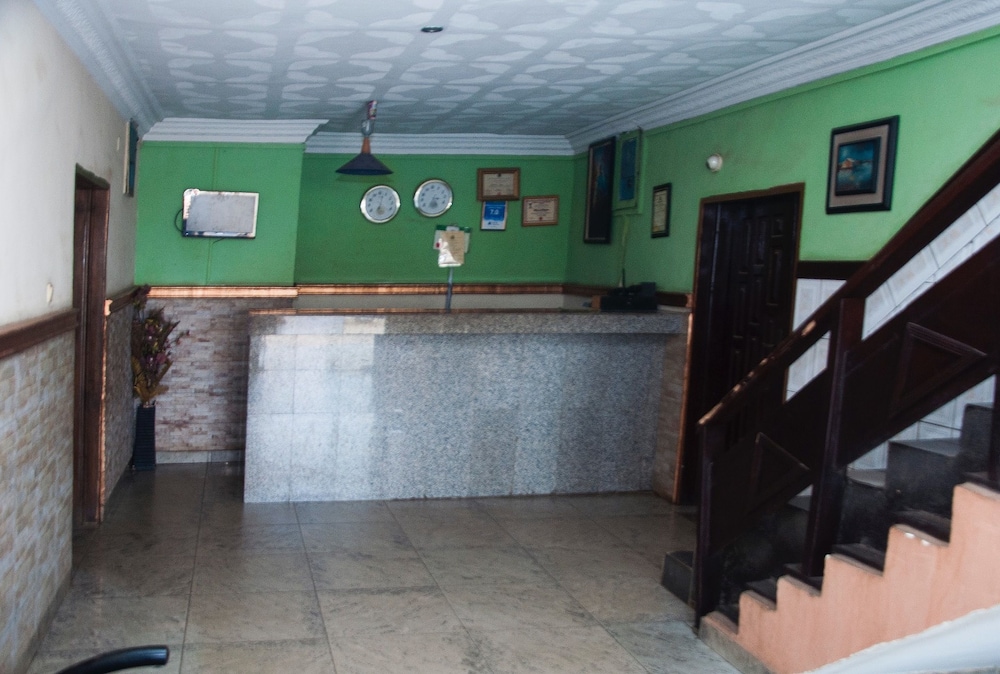 Alfoscar Hotel & Suites 6/26
