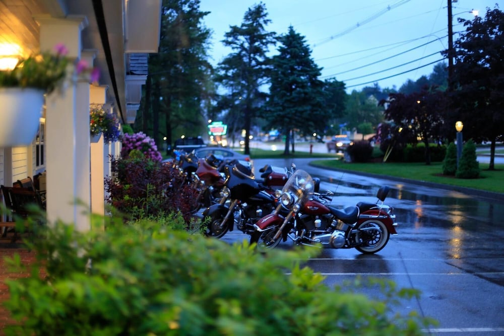 Golden Gables Inn Dazzler Select by Wyndham 44/60