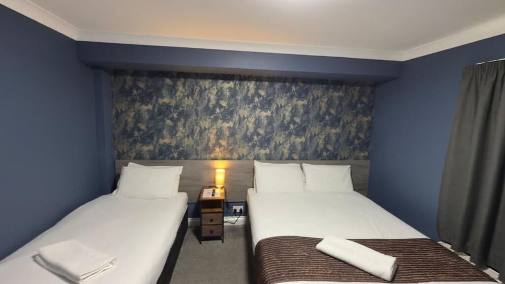 The Terrace Lodge Hotel 28/48