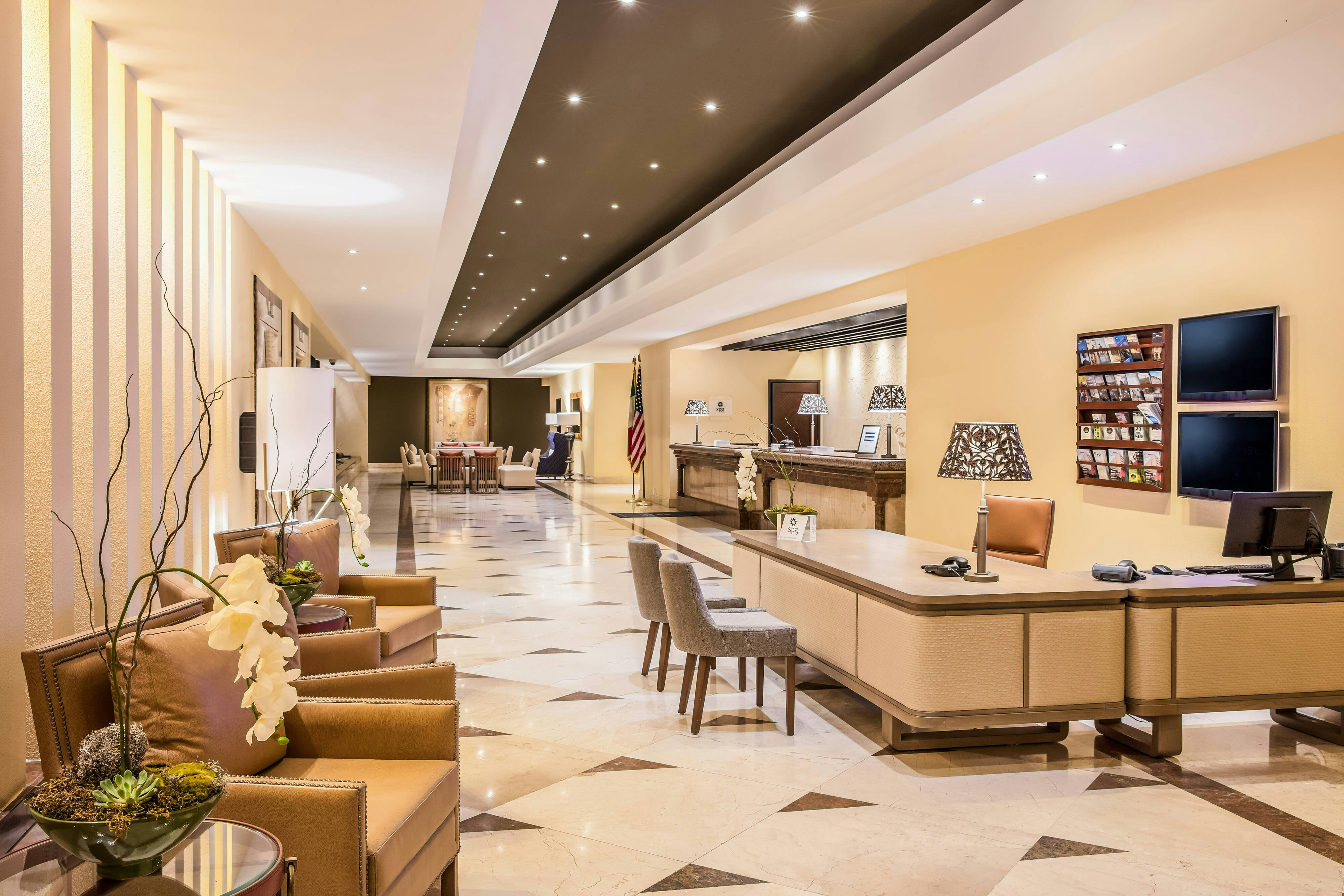 Sheraton Chihuahua Soberano 10/40