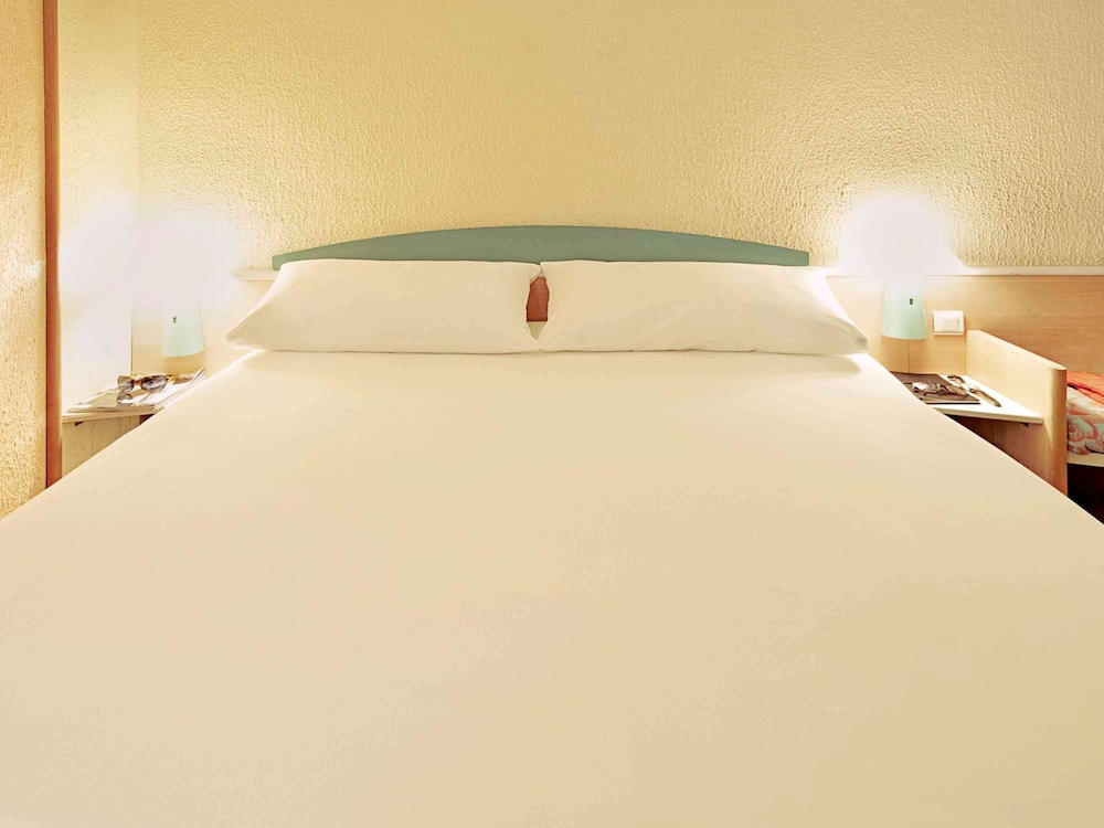 Ibis Chambery 28/36