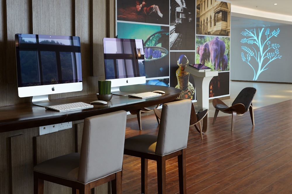 Radisson Hotel Kandy 57/72