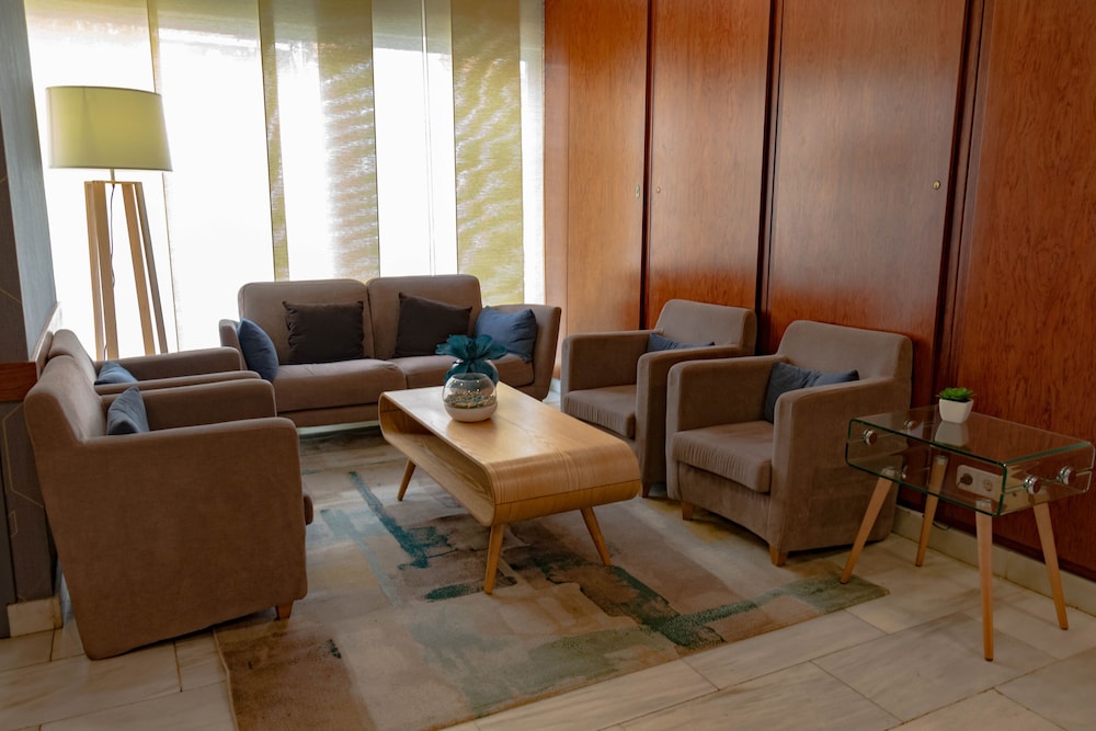 Hotel J. Balmes Vic 19/20