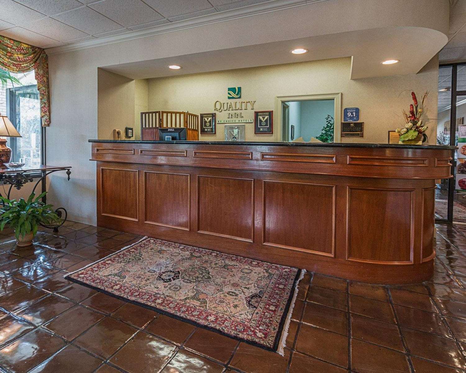 Quality Inn Ennis 10/27