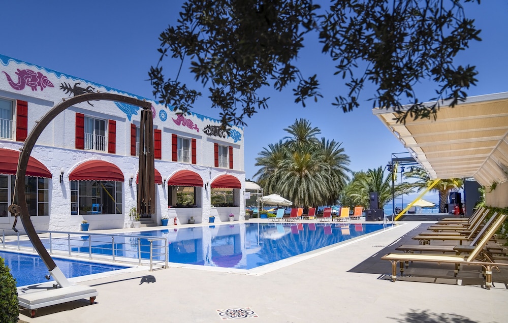 Casa dell Arte Hotel of Arts and Leisure 50/55