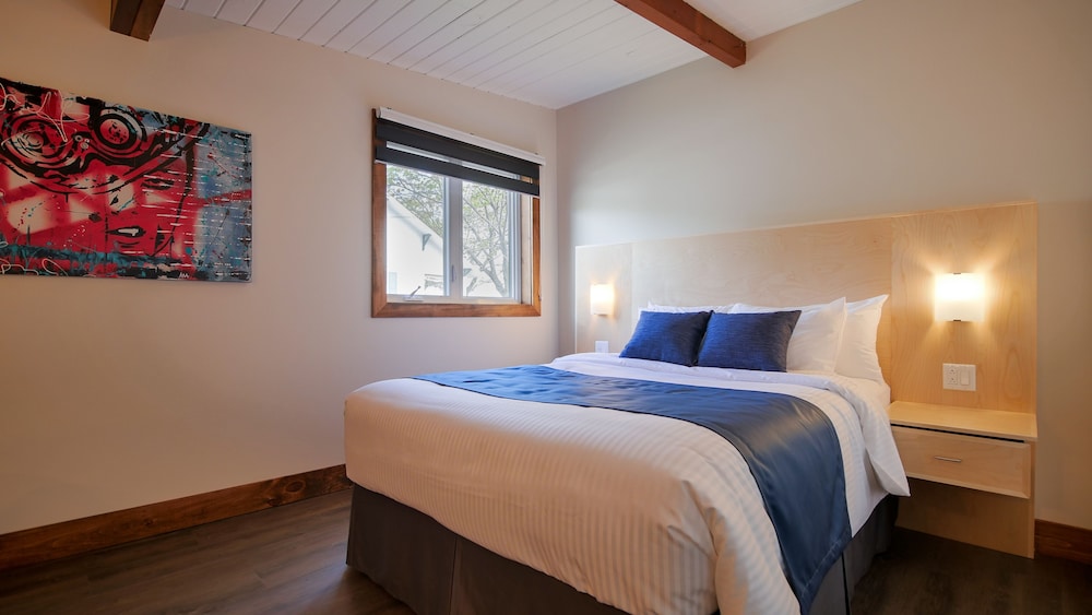 Hostellerie Baie Bleue 12/72