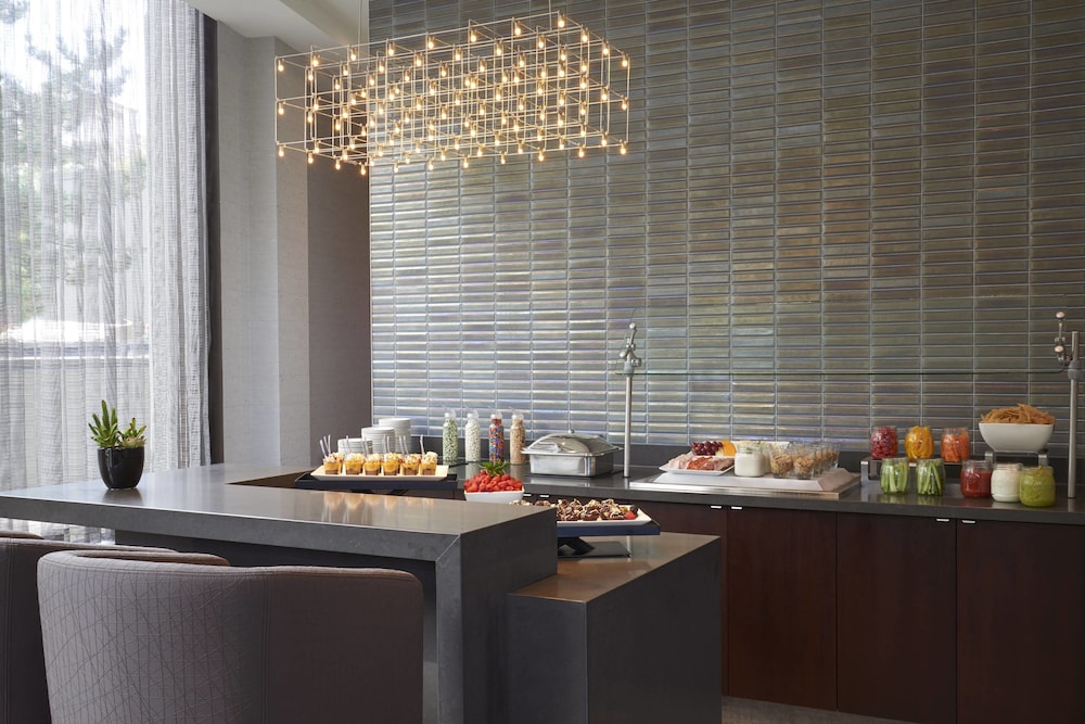 Toronto Airport Marriott 47/57