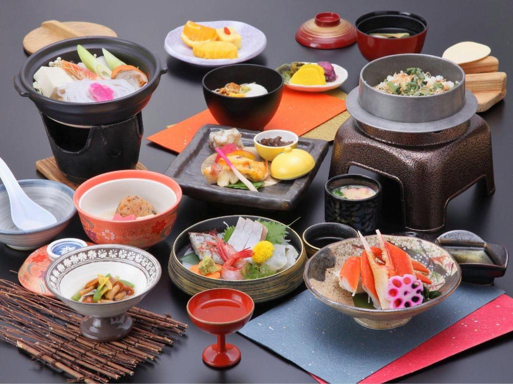 Wakura Onsen Aji na Yado Housenkaku 15/16