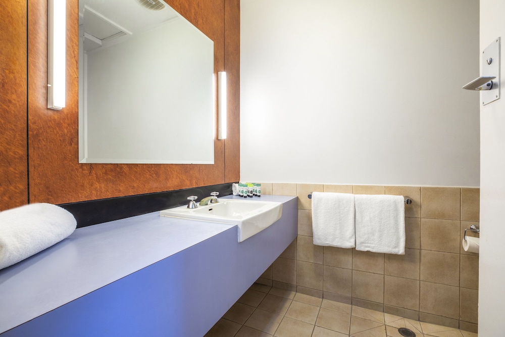 Burvale Hotel 39/39