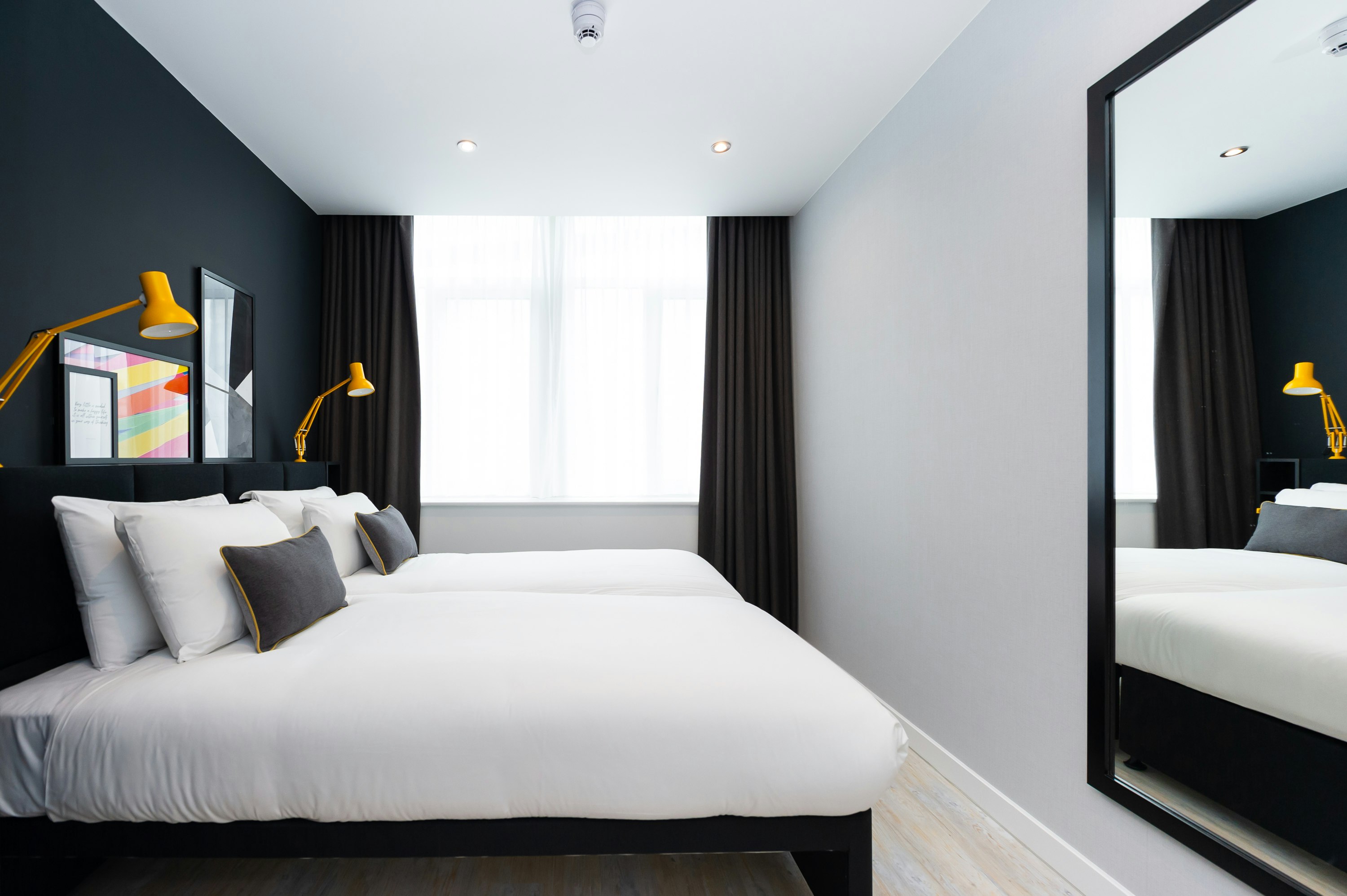 2 Bedrooms, Apartment
