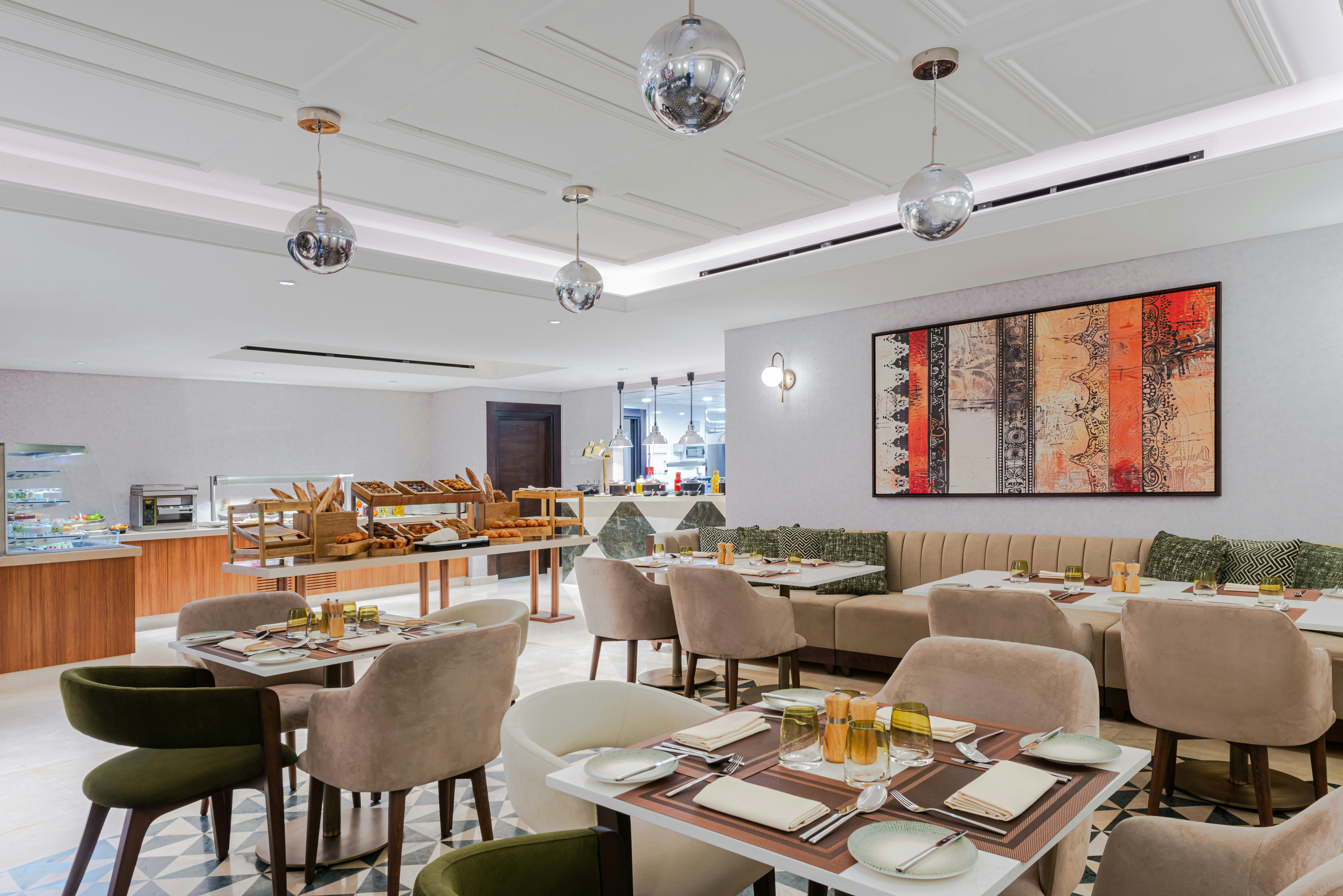 Doubletree by Hilton Amman Hotel & Residences 32/40
