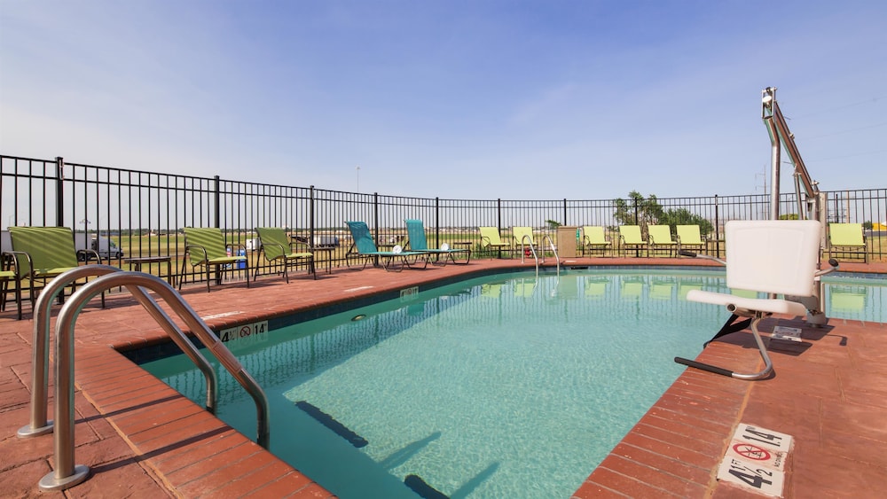 Best Western Plus Executive Residency Elk City 3/34