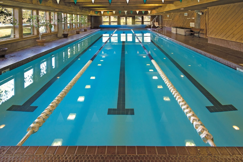 Mammoth Ski &amp; Racquet Club 29/50