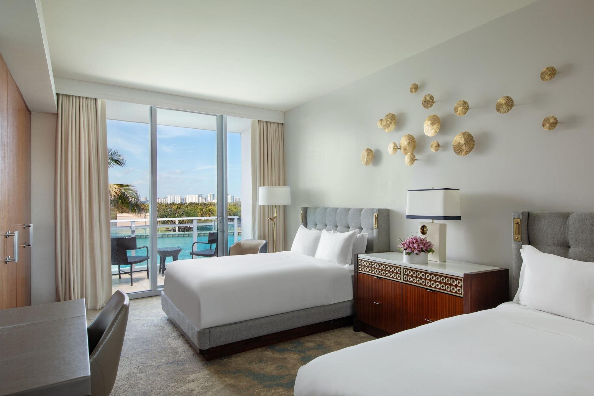 Room, 2 Queen Beds, with View, Balcony