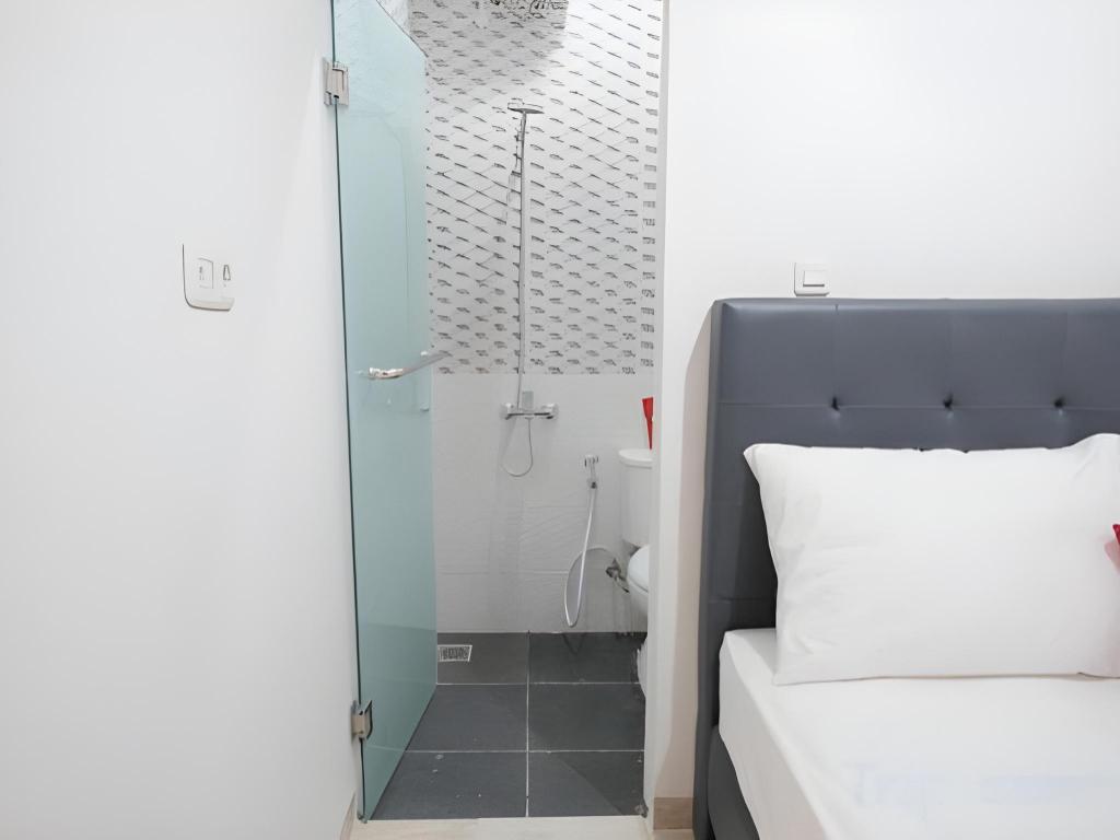 RedDoorz near Taman Palem 45/45