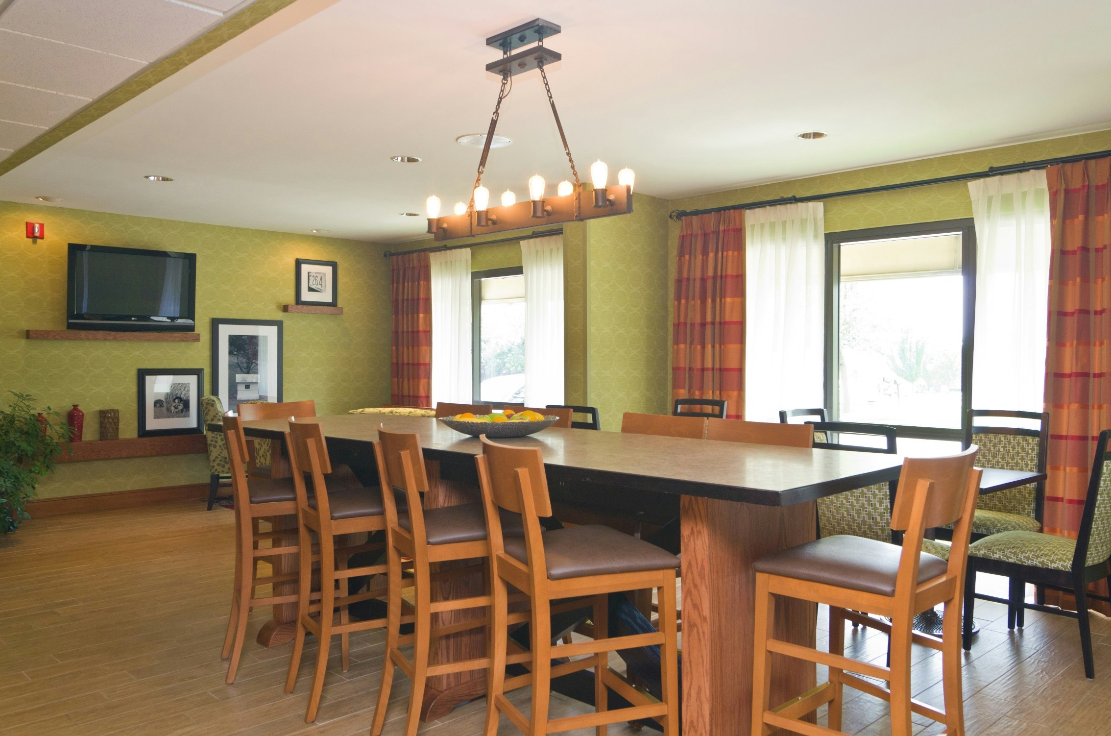 Hampton Inn Wooster 30/36