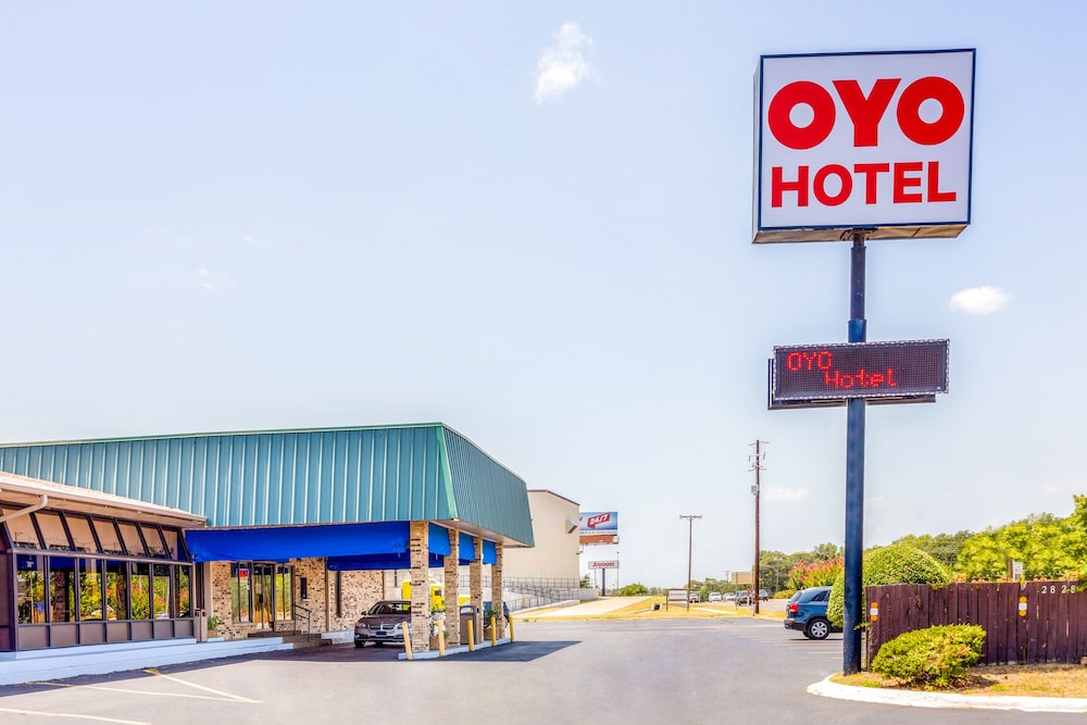 Oyo Hotel Tyler Lindale in TYLER - TX