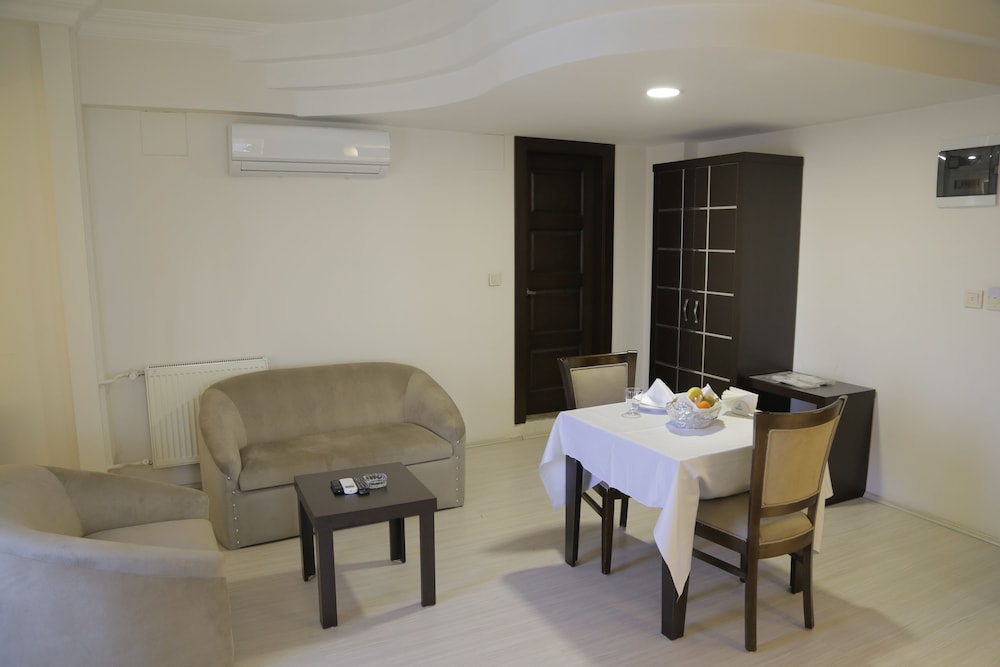 Hotel Buyuk Velic 64/76