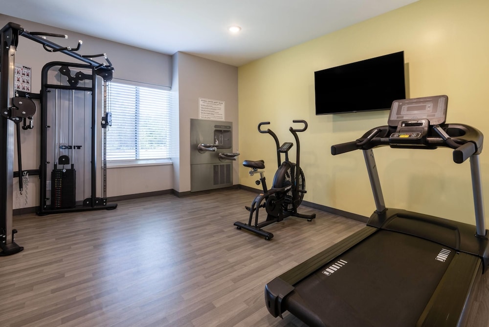 ECHO Suites Extended Stay By Wyndham Naples 74/86