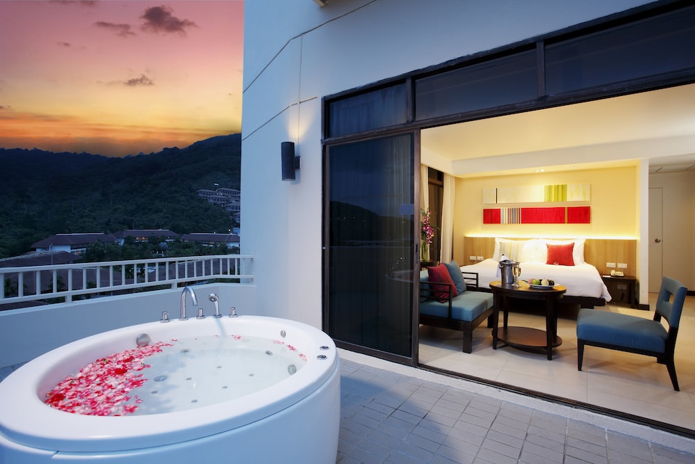 Centara Karon Resort Phuket 85/85