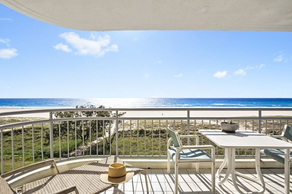 OCEANSIDE RESORT 7/58