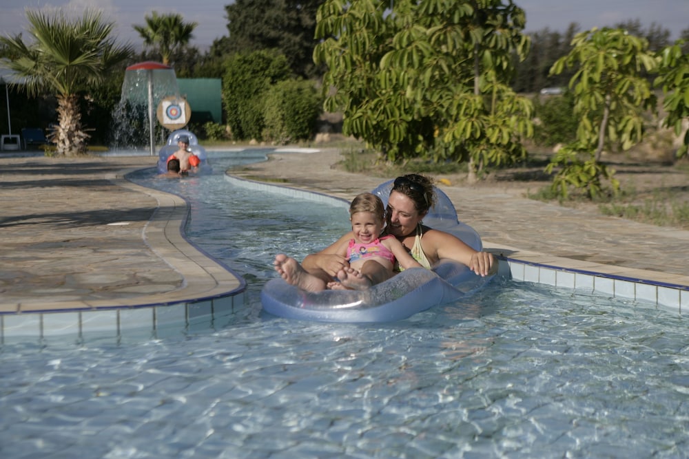 swimming pool spa
