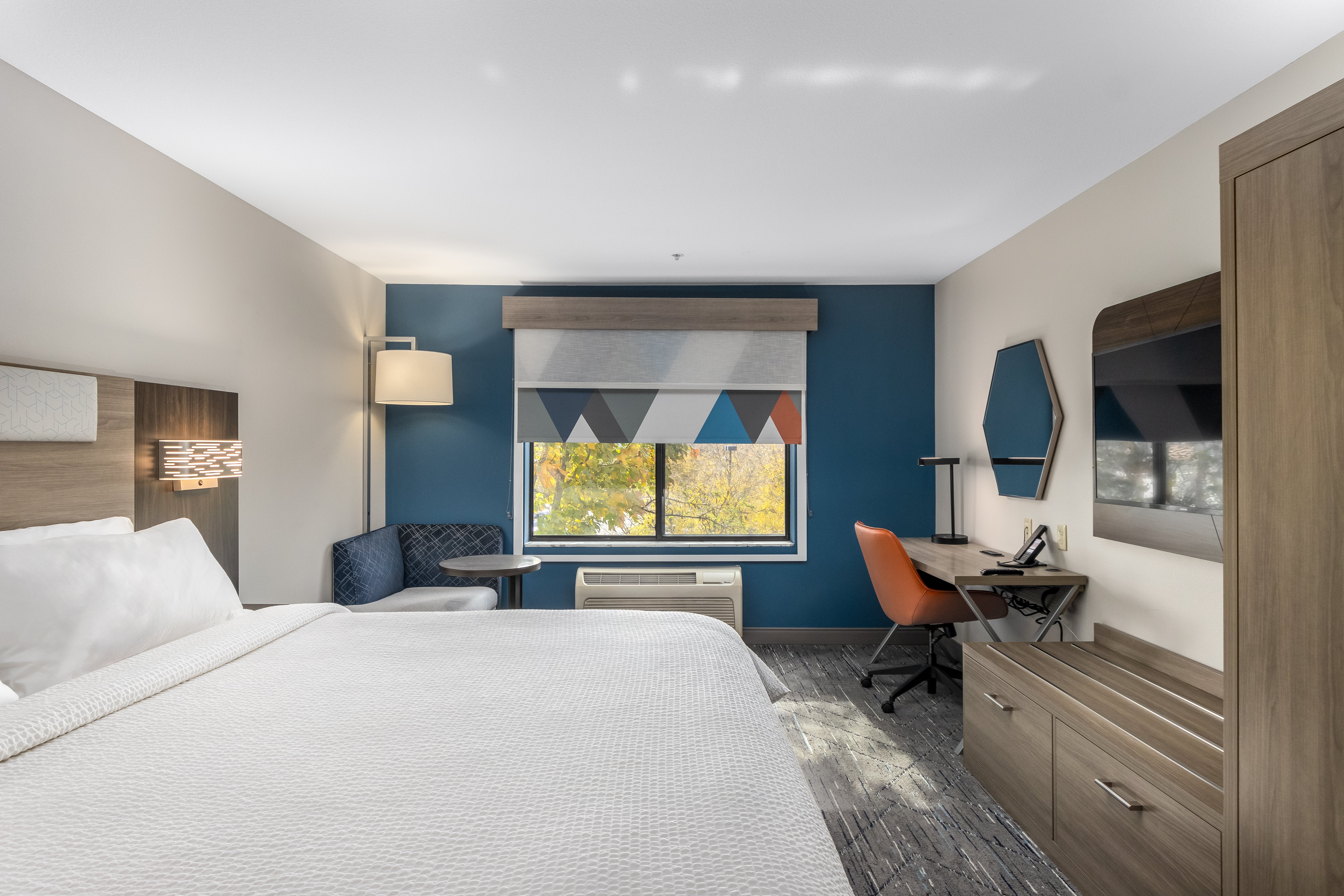 Leisure, King Bed