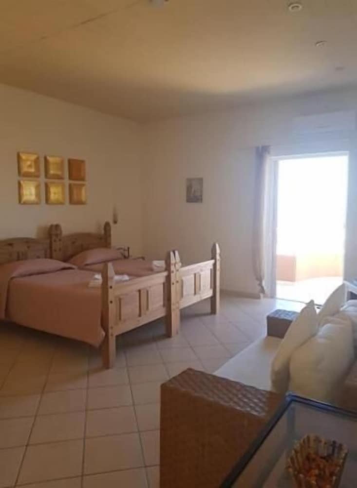 New Kydonia Suites & Studios 4/25