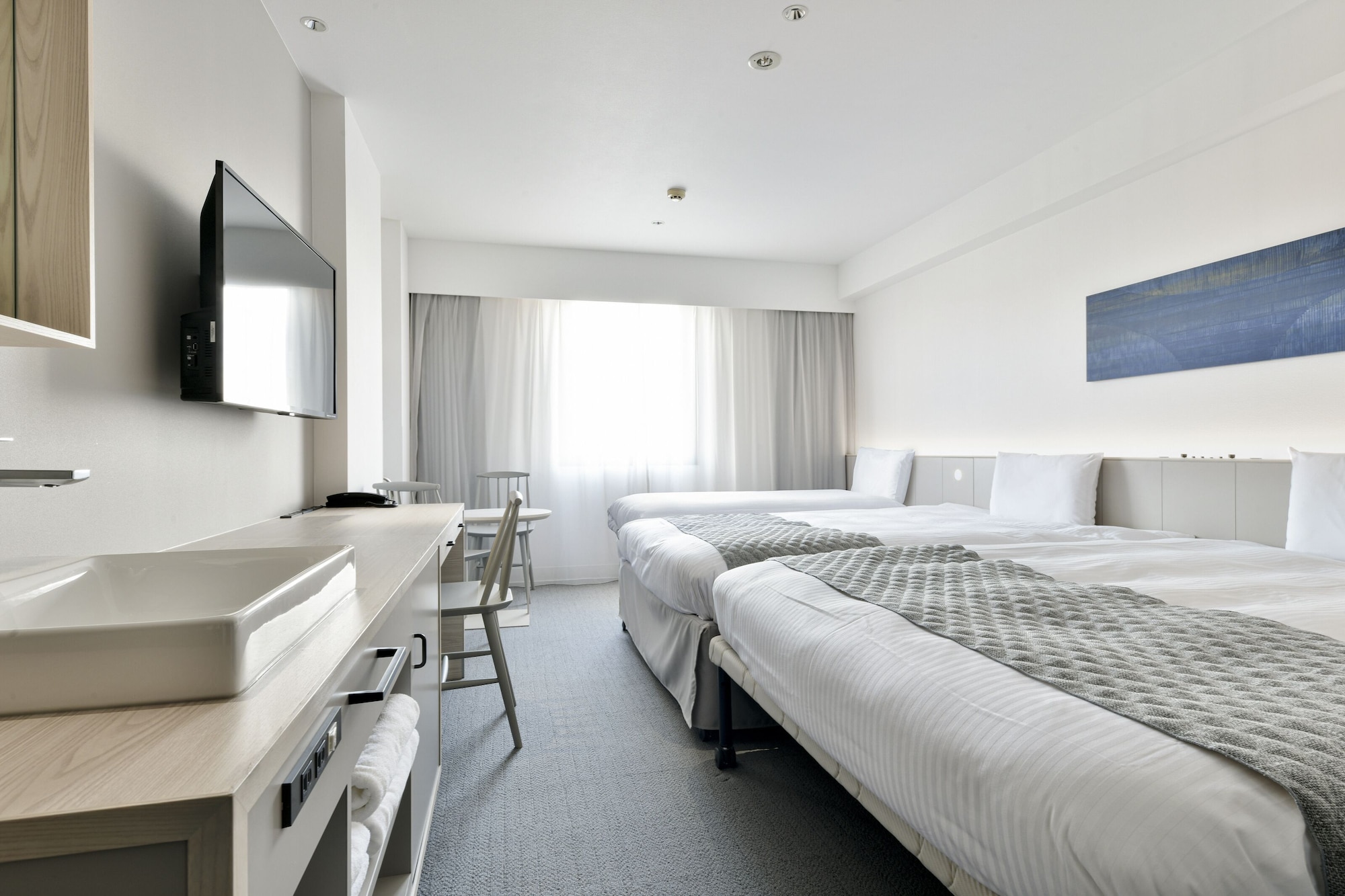 COMFORT, TWIN BEDS, WITH EXTRA BED