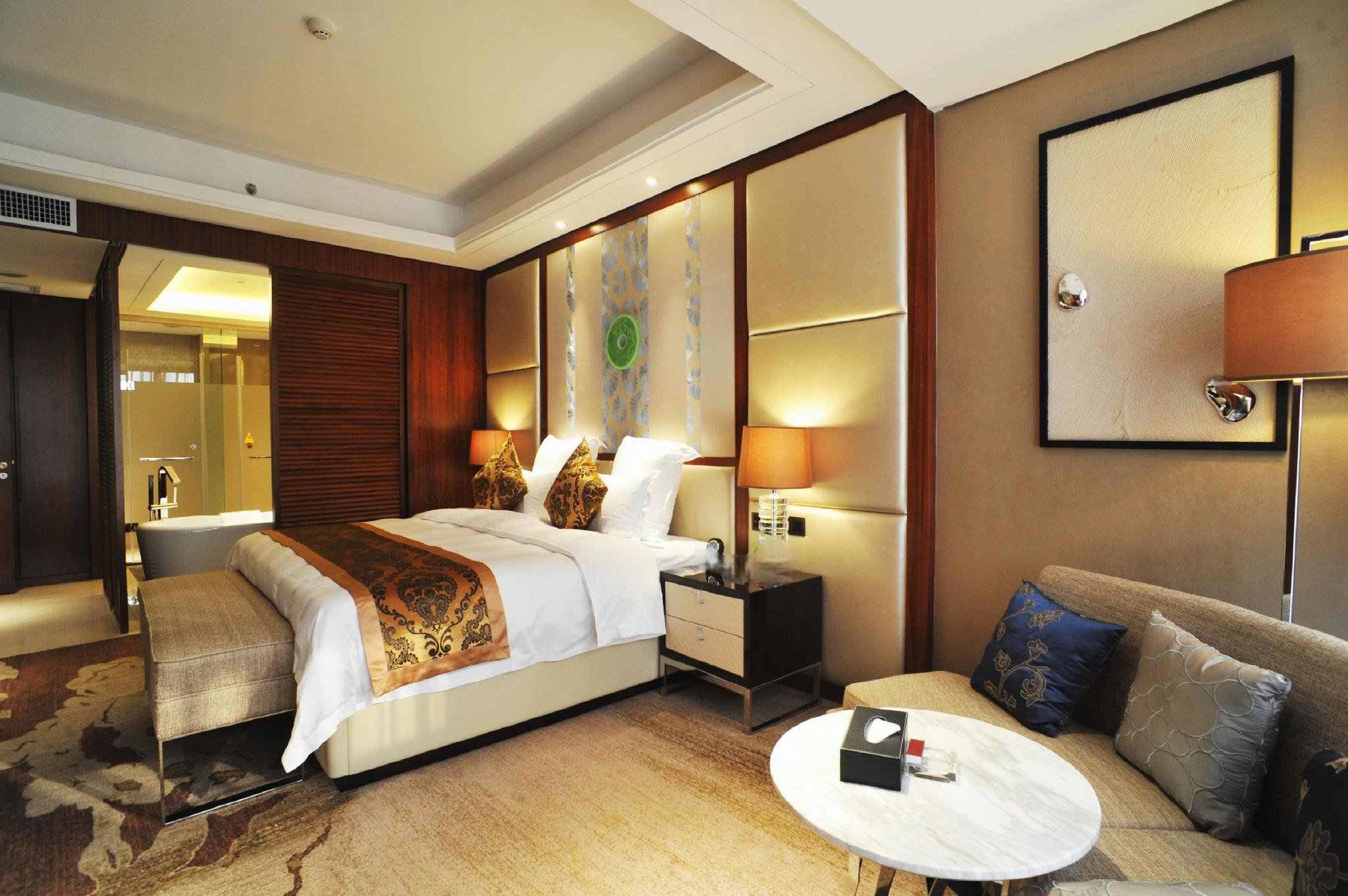 Guolong Hotel 10/33