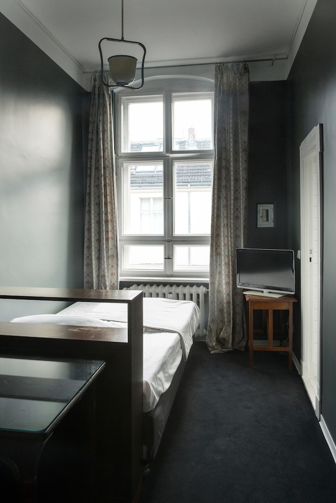 Hotel Art Nouveau 24/65