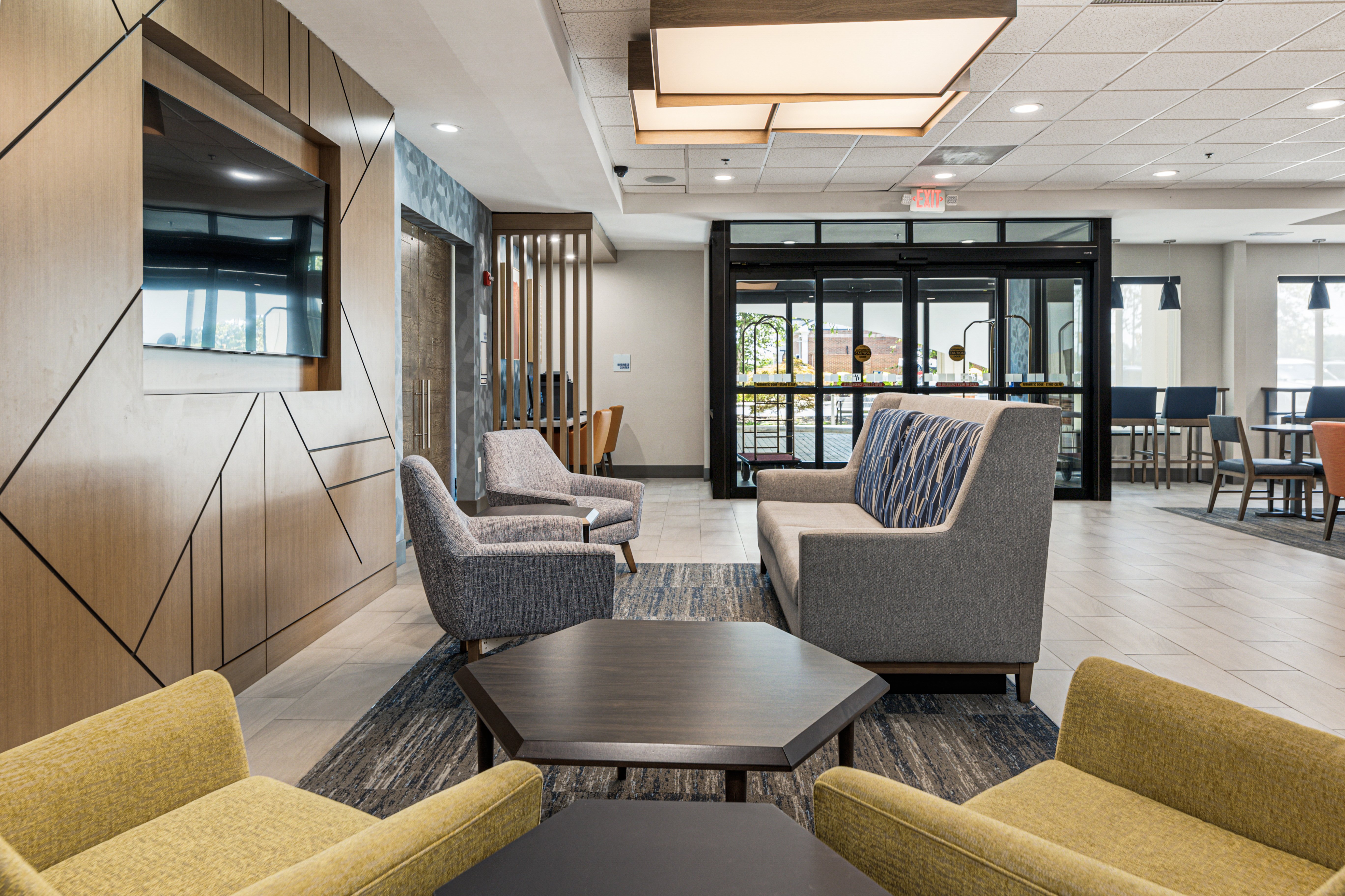Holiday Inn Express Suites Buford Ne Lake Lanier Area 45/75
