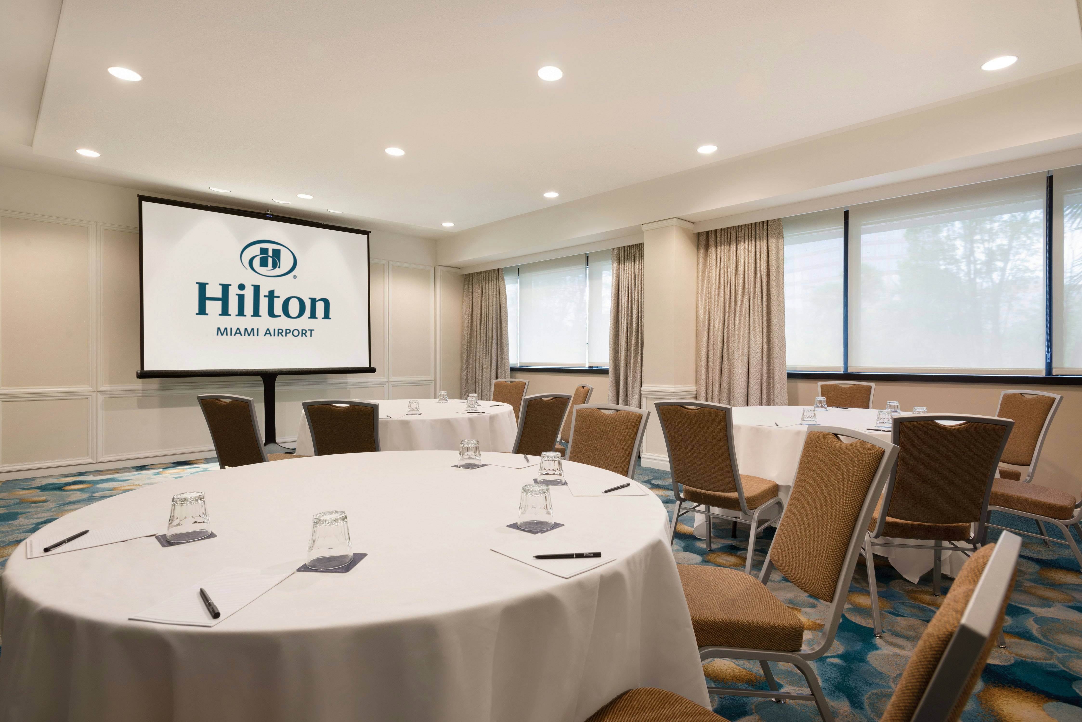 Hilton Miami Airport Blue Lagoon 61/77