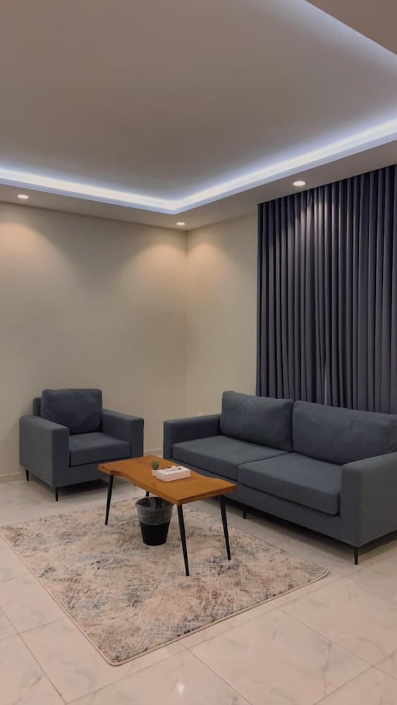 Holiday Plus Mishrifah Apartments 23/36