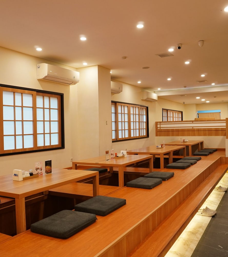 Asuka Hotel MM2100 Industrial Town 43/51