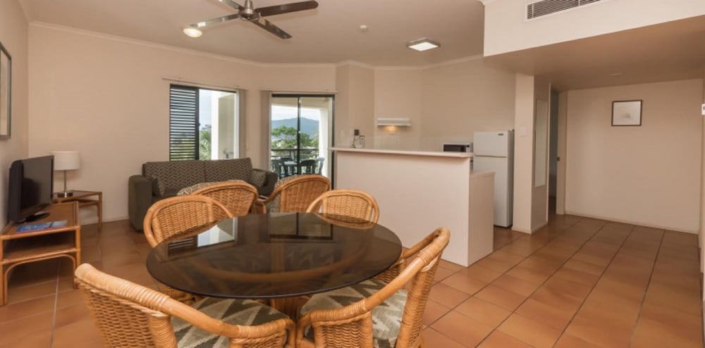Tropic Towers Apartments 21/29