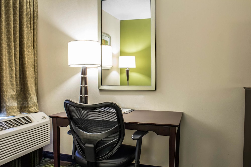Econo Lodge Ankeny Des Moines 33/36