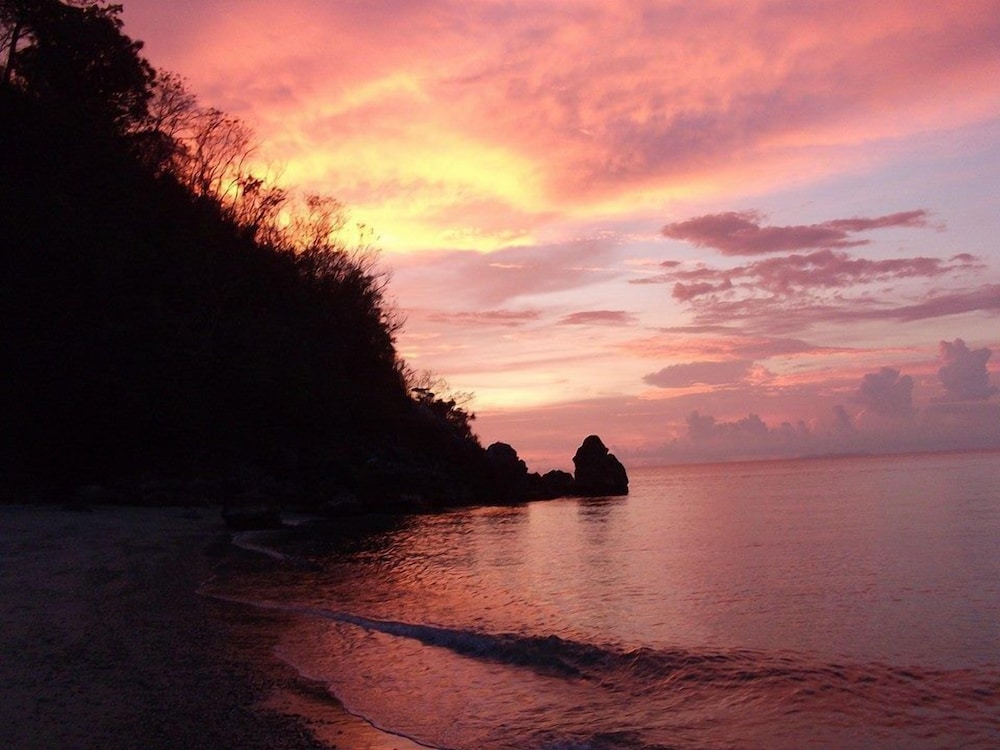 Amami Beach Resort 68/72
