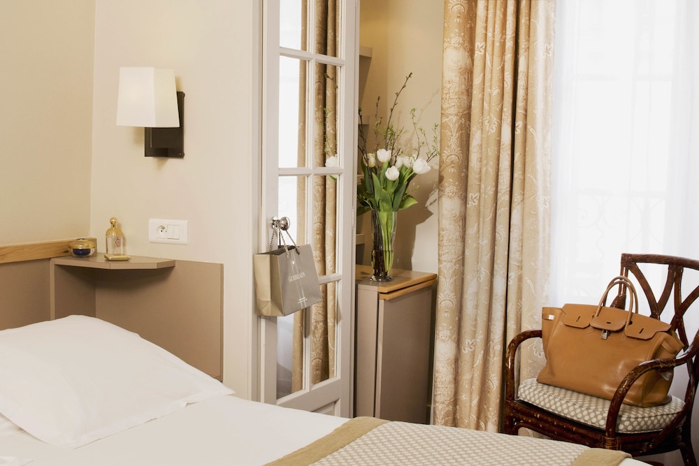 HOTEL DE LUTECE 25/40