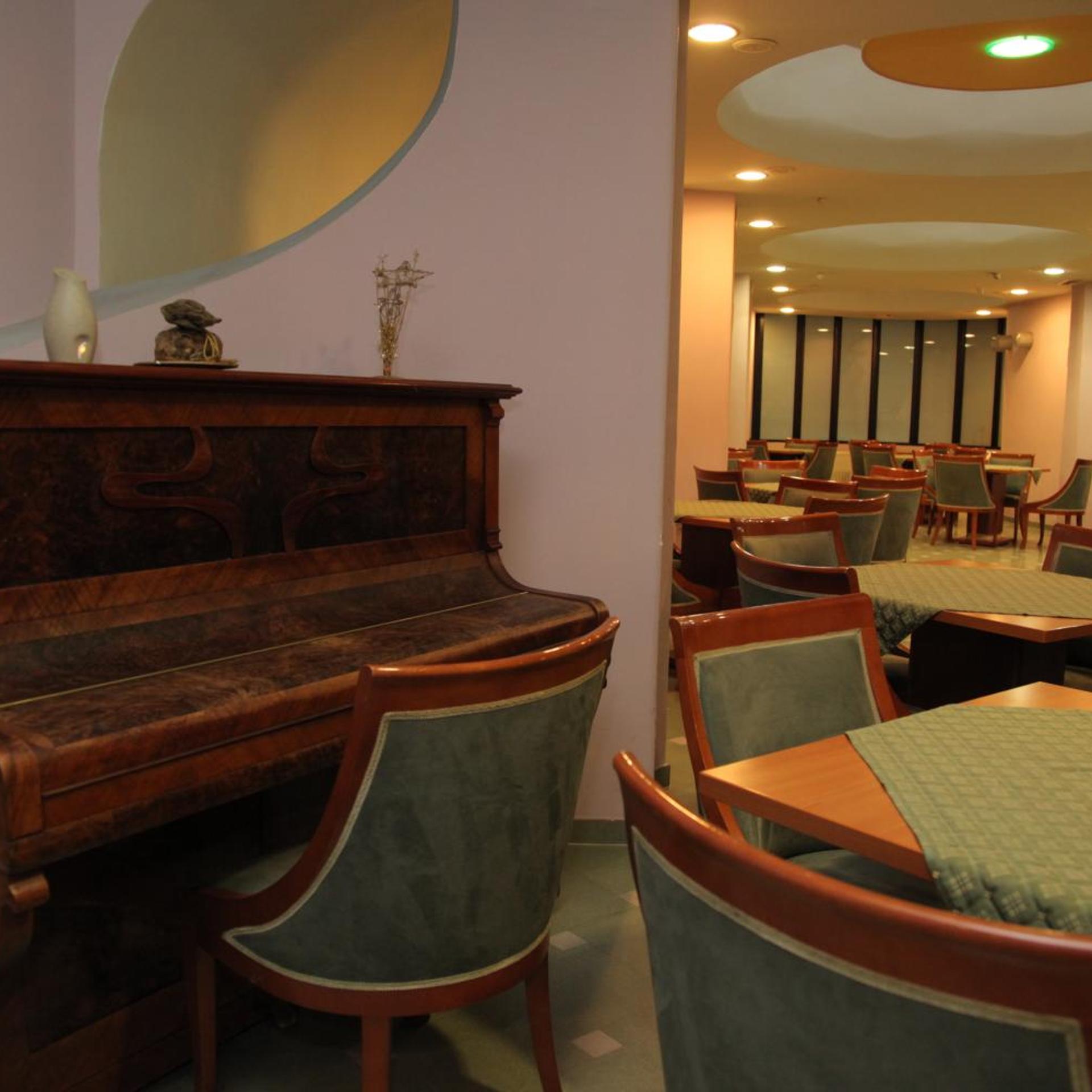 Cingo Hotel 46/62