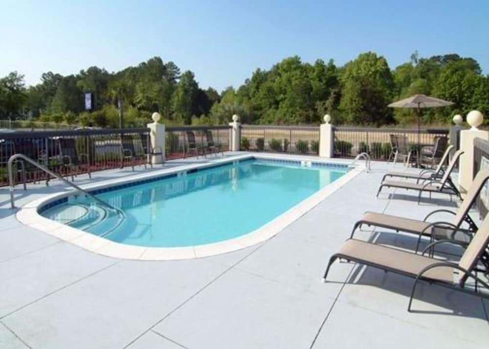 Sleep Inn Walterboro 3/42