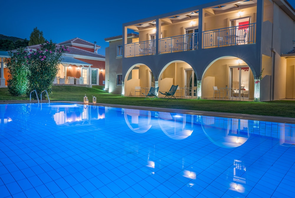 Aeolos Boutique Hotel & Suites 4/65