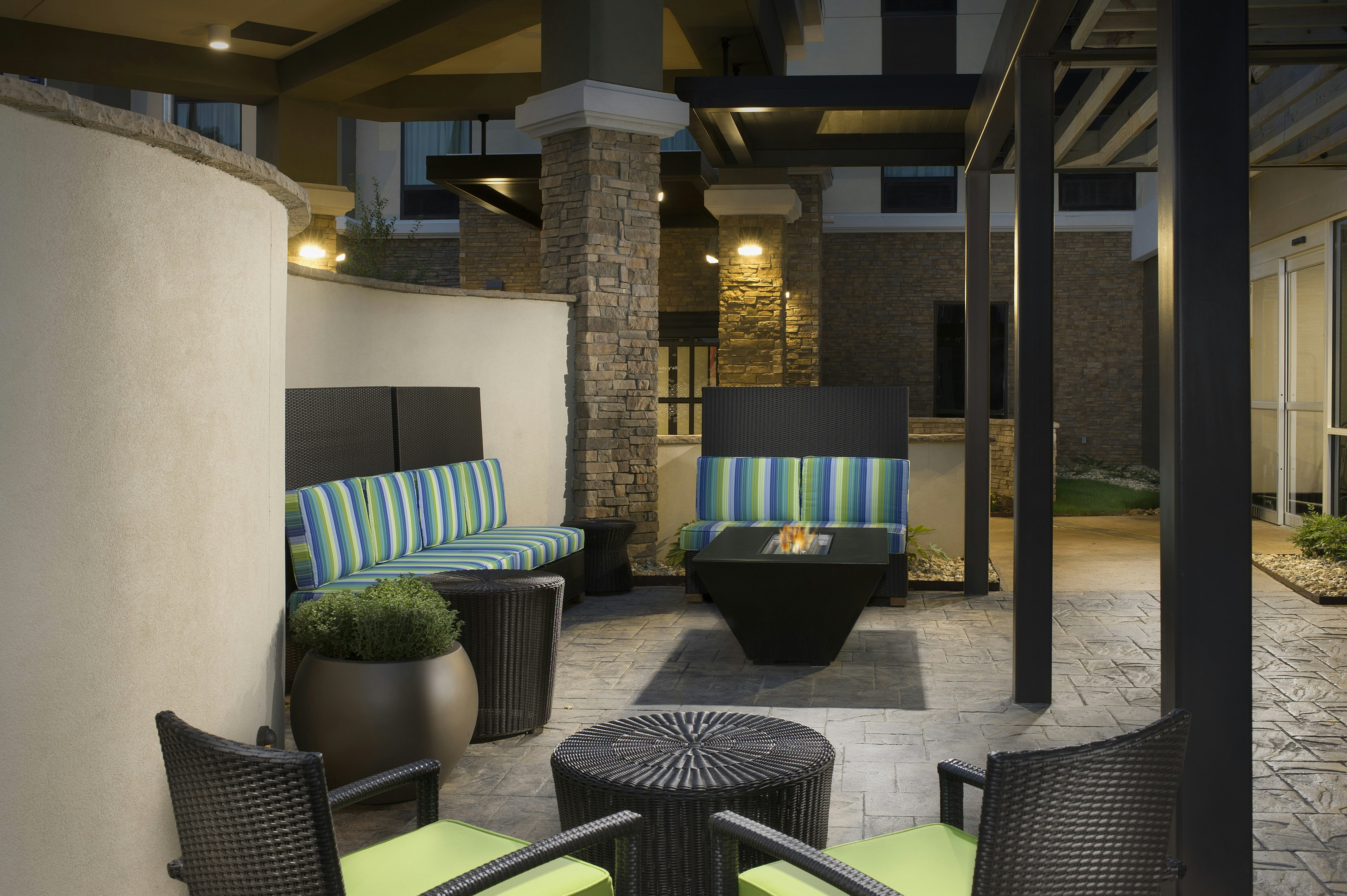 Home2 Suites by Hilton Hattiesburg 14/27