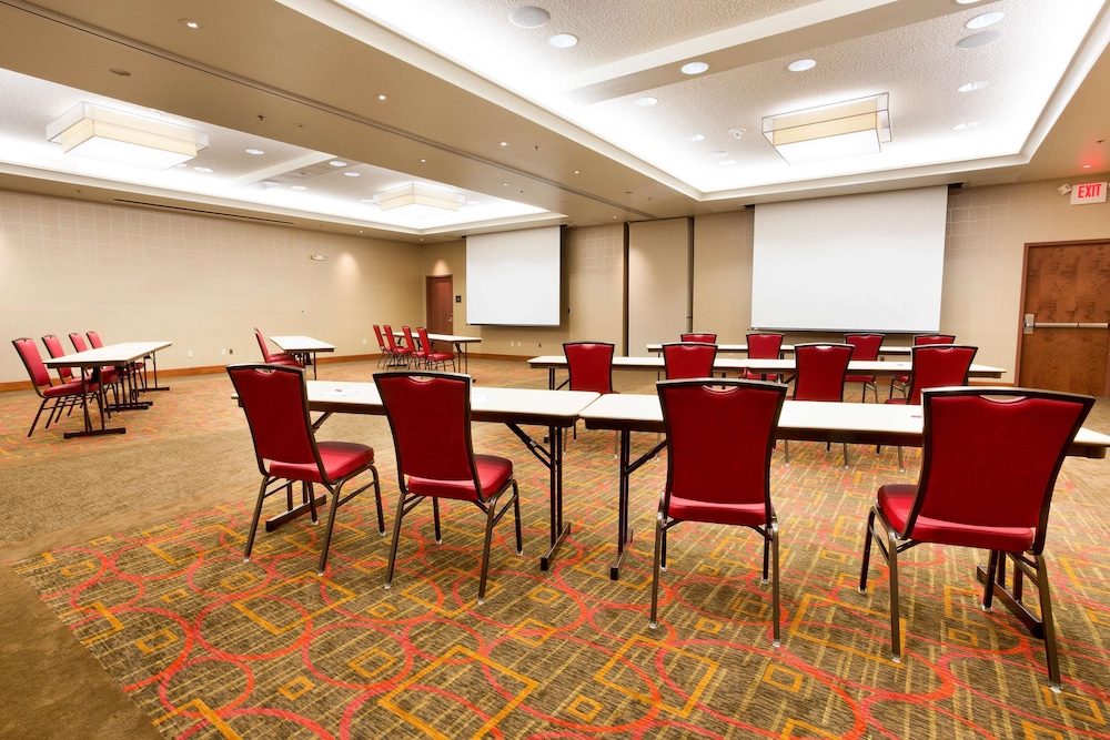 Drury Plaza Hotel Indianapolis Carmel 32/43