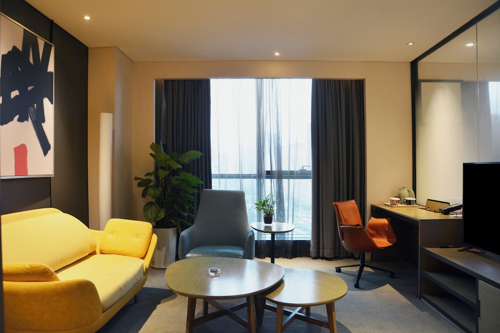 Innside Zhengzhou 32/55
