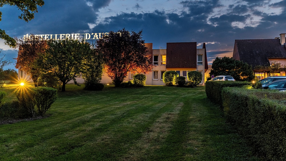 HOSTELLERIE D'AUSSOIS 57/62