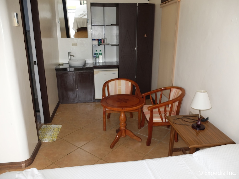 Turtle Inn Resort 33/47