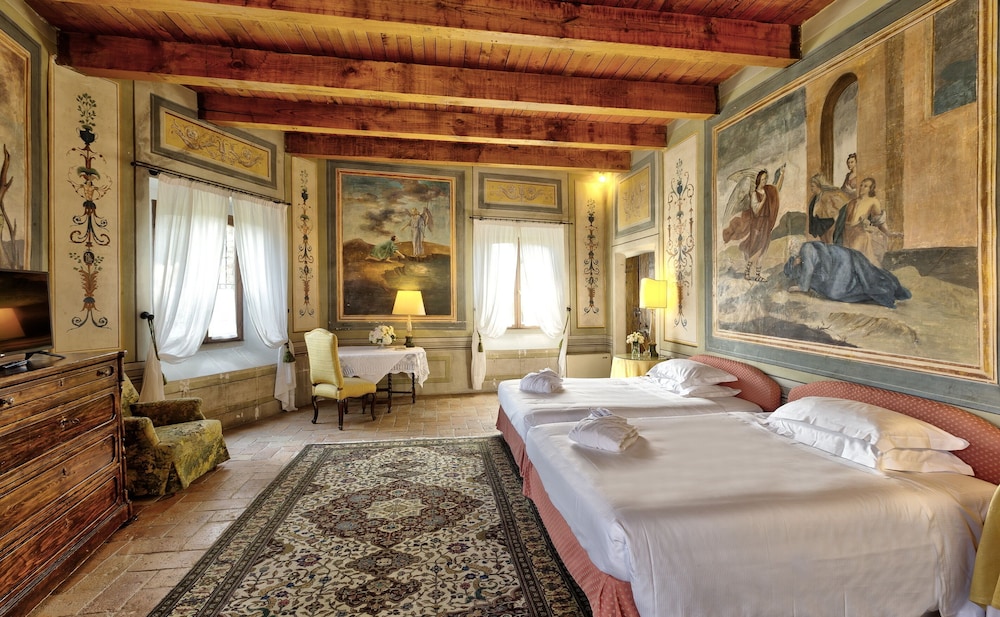 Castello Di Montegridolfo Spa Resort 38/89