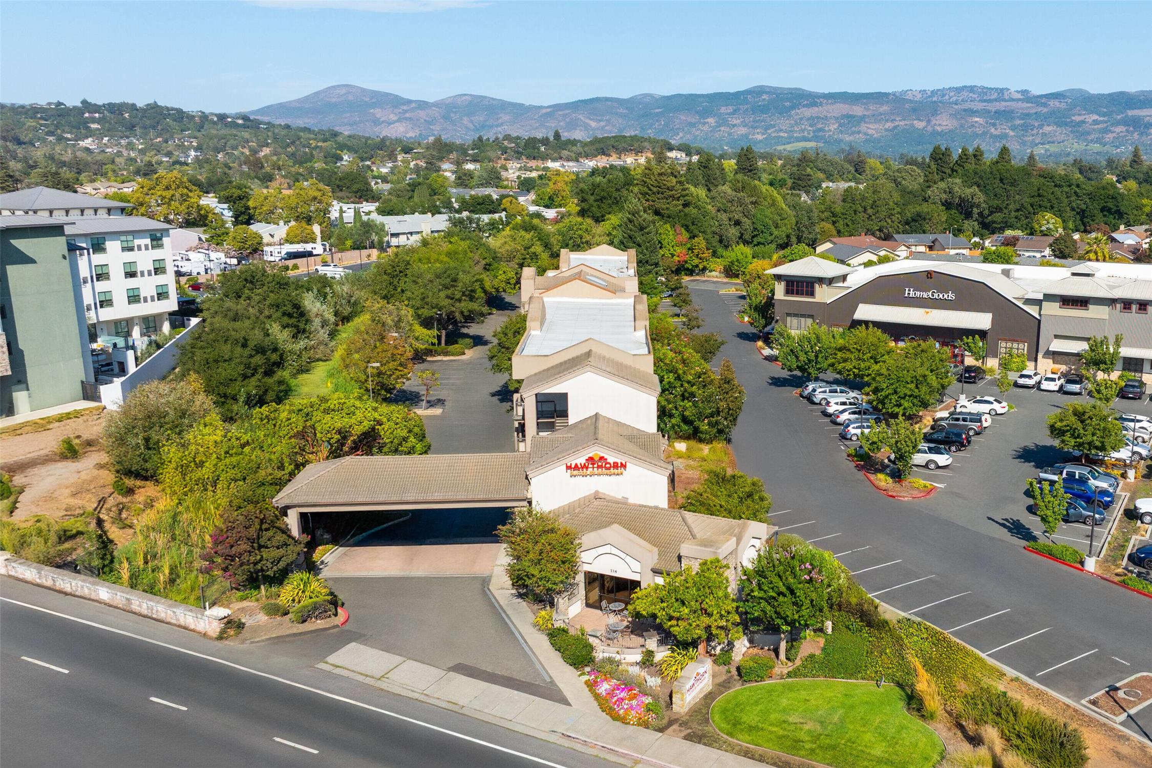 Hawthorn Suites By Wyndham Napa Valley 39/42