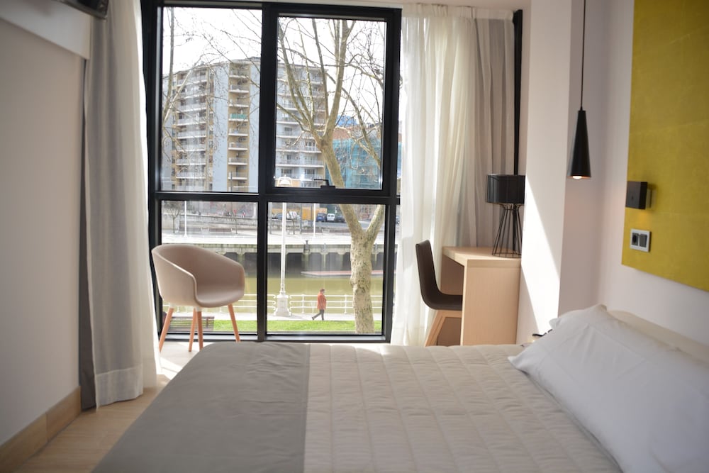 Hotel Bilbao Plaza 21/61